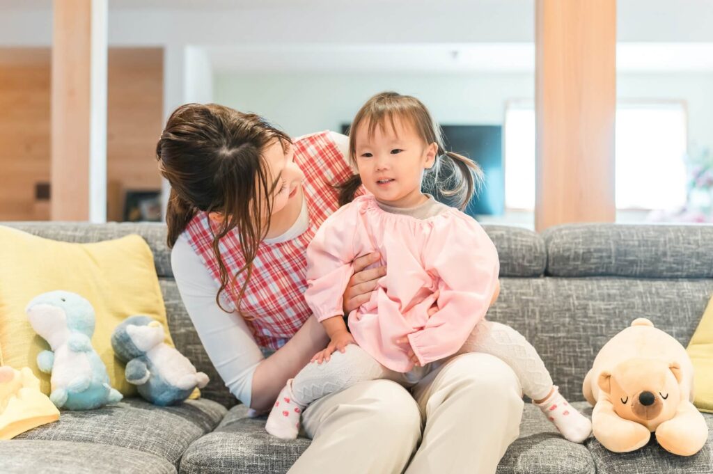 ベビーシッターと女の子