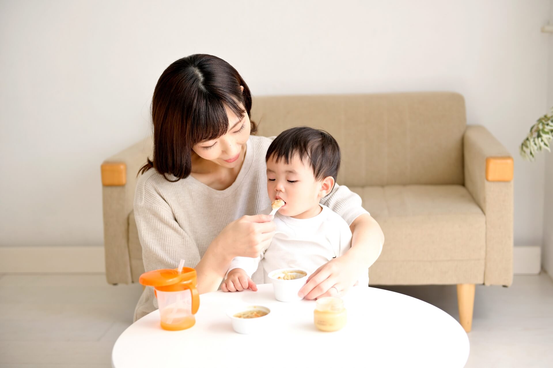 生後4ヶ月の離乳食は始めてOK？開始時期と発達の目安をやさしく解説！